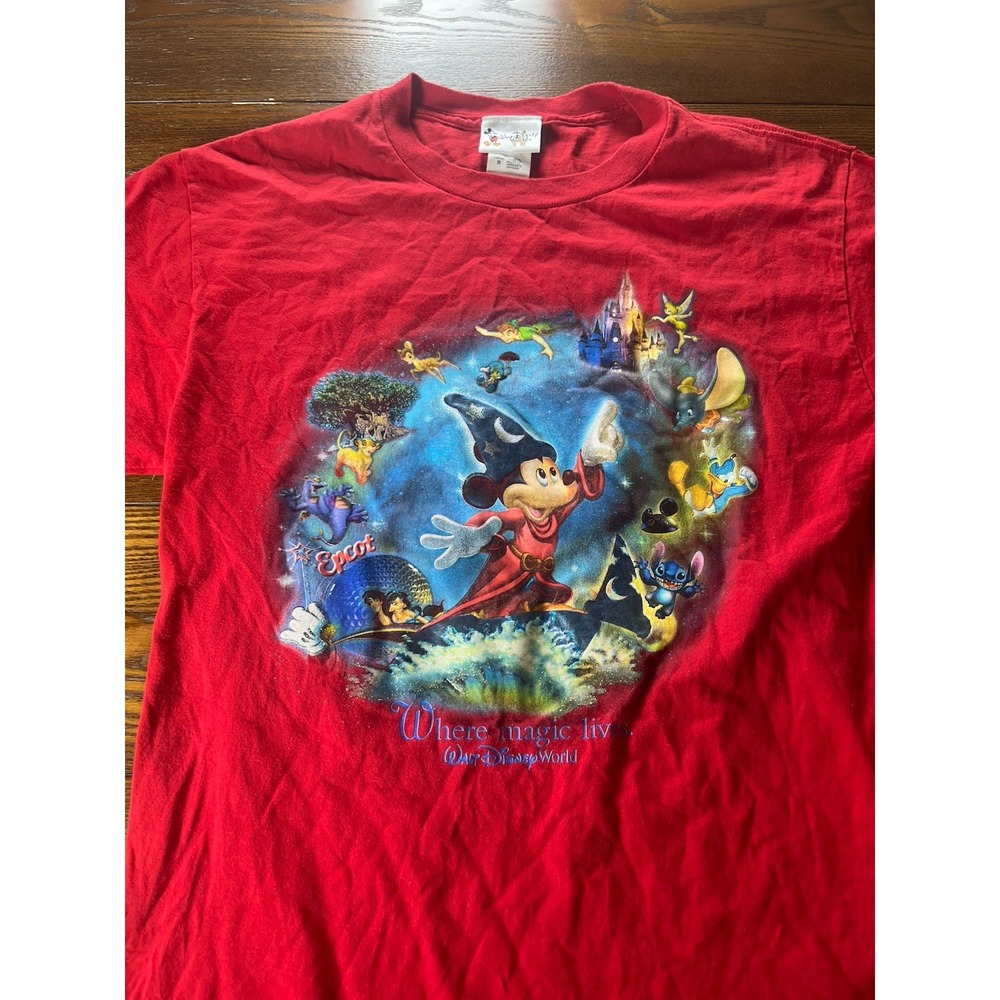 VTG Walt Disney World Red T Shirt - Where Magic Lives Medium Epcot Castle